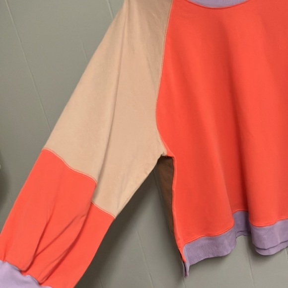 NWT Easel Colorblock Women's Sweatshirt Top Large New with Tags - Picture 8 of 17